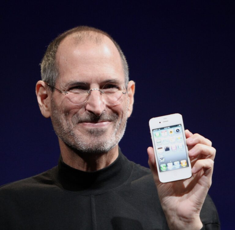Apple, 50 ans : la pomme qui a croqué le monde