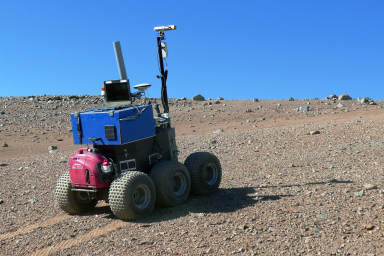Curiosity, le rover martien, écrit un poème depuis Mars