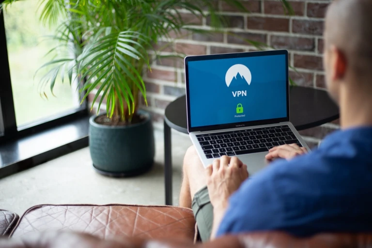 Faille CryptoJS : 5,7 millions volés à cause d’un générateur aléatoire faible